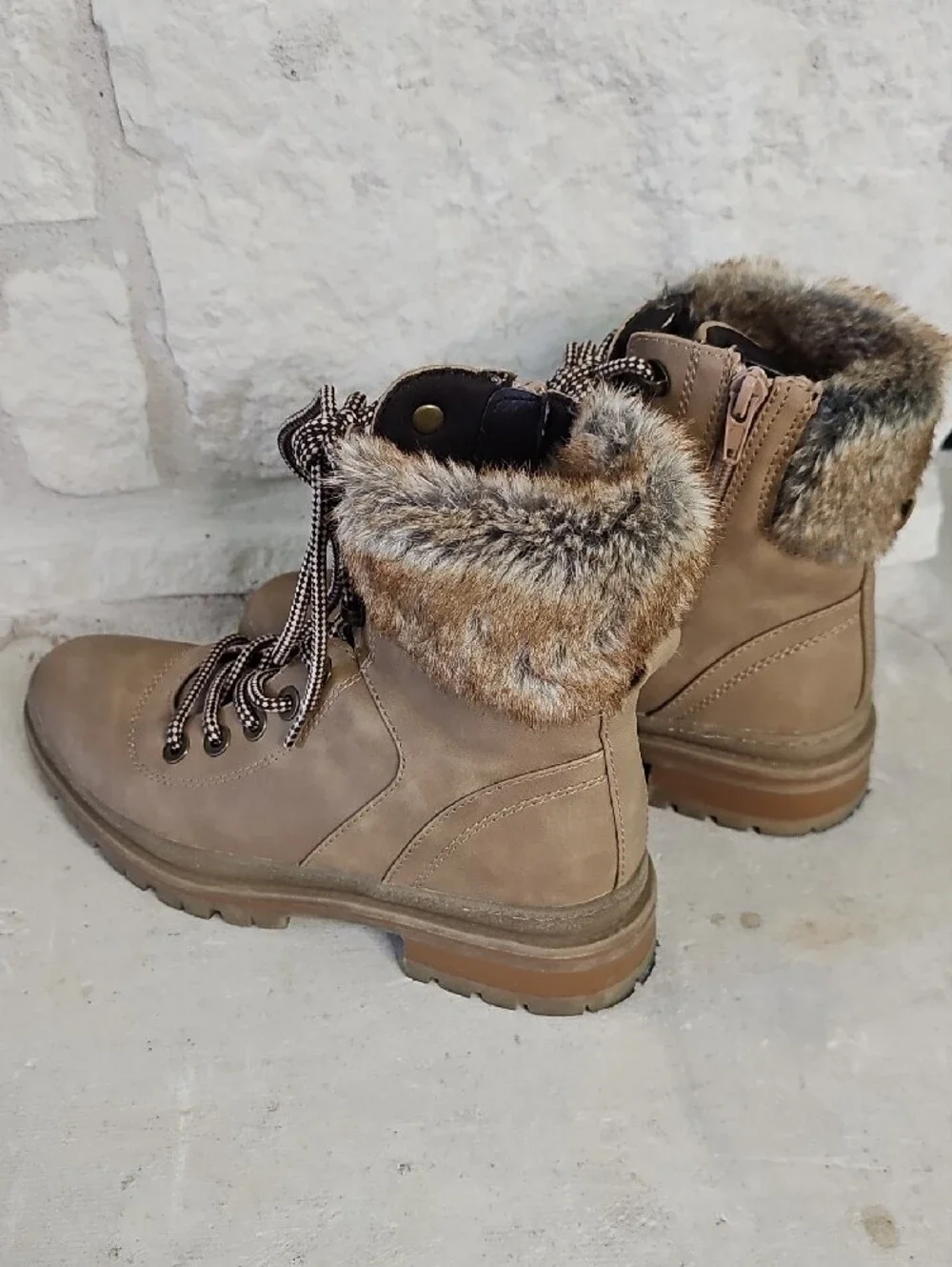 Steve Madden Leather Keystone Lug Hiker Boot Faux Fur Trim Sz 7.5